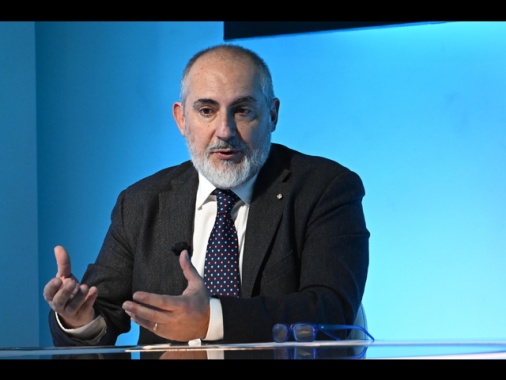 Fs, riduce perdita semestre a 89 milioni, investimenti +15%