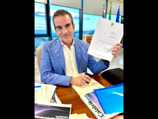Occhiuto, ho firmato la lettera di dimissioni