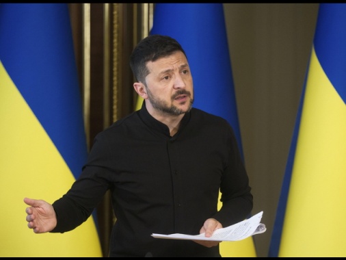 Zelensky chiede faccia a faccia con Putin per fine guerra