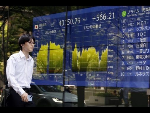 Borsa: Tokyo, apertura in aumento (+0,51%)