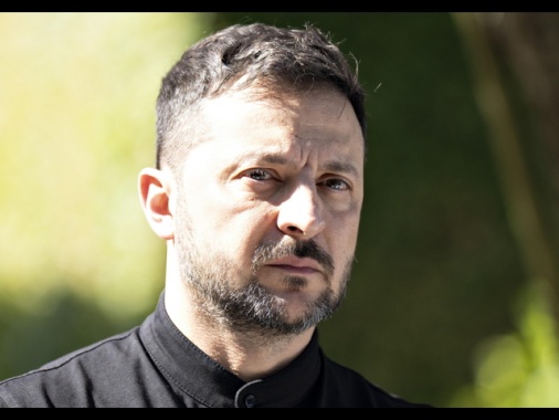 Nbc, 'Casa Bianca valuta di invitare Zelensky in Alaska'