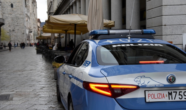 Accoltella il padre, ventenne arrestata