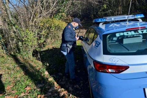 Accusato di omicidio in Spagna, preso nei boschi della droga