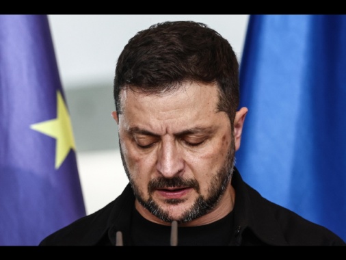 Zelensky,'Mosca non può mettere veto su Kiev in Ue e Nato'