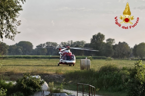 Si tuffa nell’Adda e non riemerge, 16enne trovato dal Drago di Malpensa