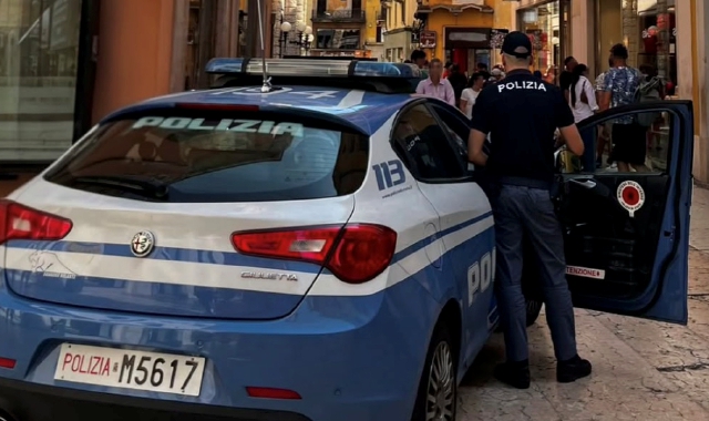 L’arresto è stato eseguito dalla Polizia di Stato nel centro di Busto Arsizio
