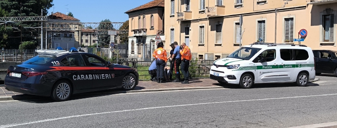 Tenta di buttarsi dal ponte due volte in poche ore: salvato