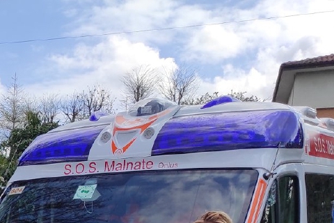 Rissa tra automobilisti a Malnate: giovane all’ospedale