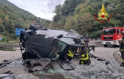 Auto giù dalla scarpata, tragedia sfiorata