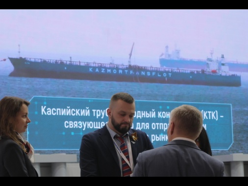 Media,Usa-Russia hanno discusso diversi accordi energetici