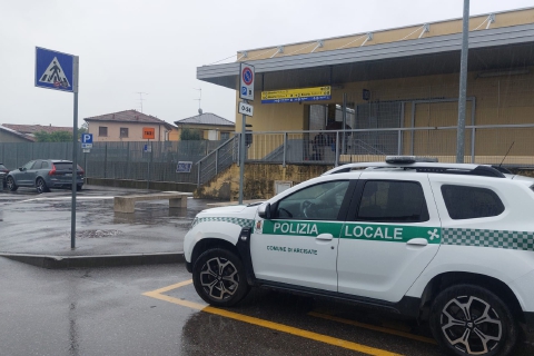 Il treno parte con i bambini a bordo. Ma i genitori restano a terra
