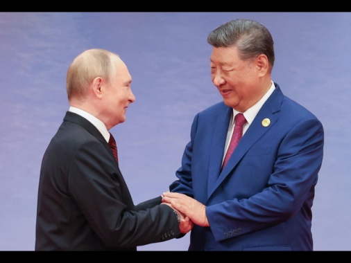 Cremlino, Putin e Xi hanno discusso del vertice in Alaska