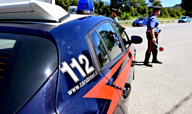 I carabinieri hanno fermato il giovane per un controllo stradale (foto Archivio)