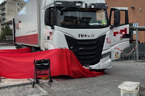 Travolta da un camion: tragedia a Domodossola