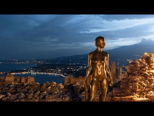 Jago presenta la David a Taormina, e Meta lo censura di nuovo