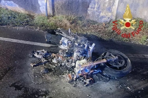 Tragedia della strada: muore motociclista di 26 anni