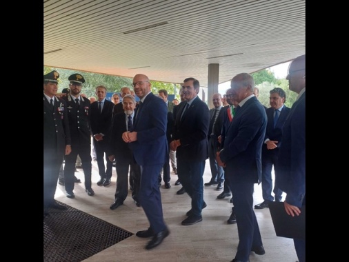 Fontana, battaglia di civiltà contro morti sul lavoro