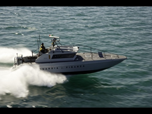 ++ Sbarco di 44 migranti a Lampedusa,a bordo anche due cadaveri