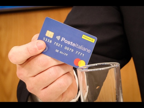 Inps, da domani via all'attivazione delle social card