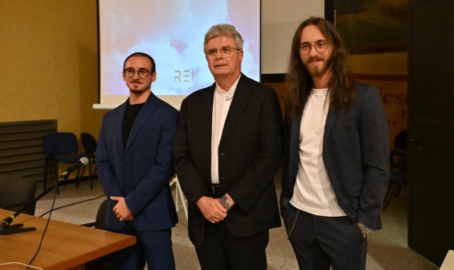 Monsignor Gabriele Gioia con Nicolò Cellamare e Daniele Grazioli (foto Angelo Puricelli/BLITZ)
