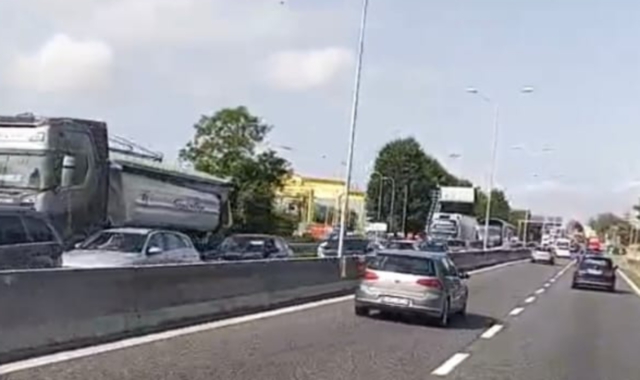 Tutti in coda sulla Superstrada della Malpensa