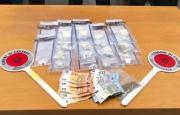 Droga in un locale, la fiuta Zorro. E scattano le manette