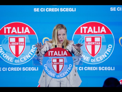 Meloni, clima insostenibile, sinistra la smetta di minimizzare