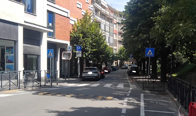 Impennata di furti nelle auto ad Arona