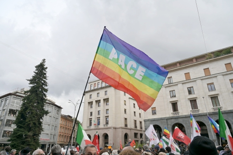 “Tenda per la Palestina e contro le armi” nel centro di Varese