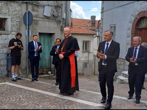 Card. Mueller contro Lgbt,a San Pietro solo propaganda
