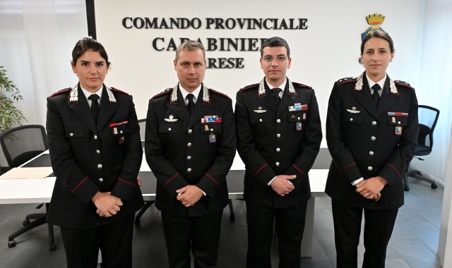 I tre nuovi ufficiali con il colonnello Marco Gagliardo (foto Angelo Puricelli/BLITZ)