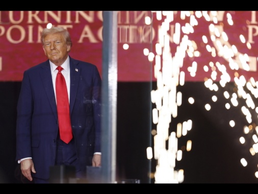 Trump, 'Charlie un grande eroe, martire per la libertà'