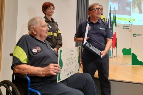 Gualtiero, al servizio del prossimo per 73 anni: l’emozione e il premio