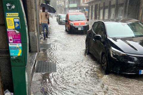 Varese, anche via Piave sott'acqua