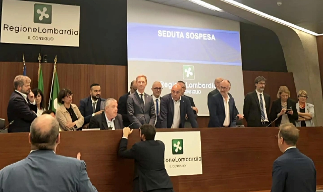 Proteste in Consiglio regionale. «Gazzarra indegna»