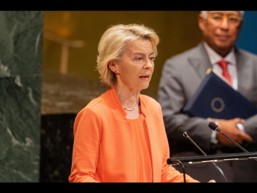 Von der Leyen, abbattere jet russi è opzione sul tavolo