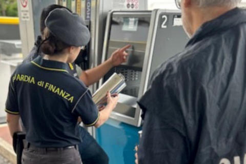Benzina, multati otto distributori su undici