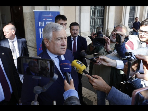 Tajani, ho chiesto di non usare violenza con la Flotilla