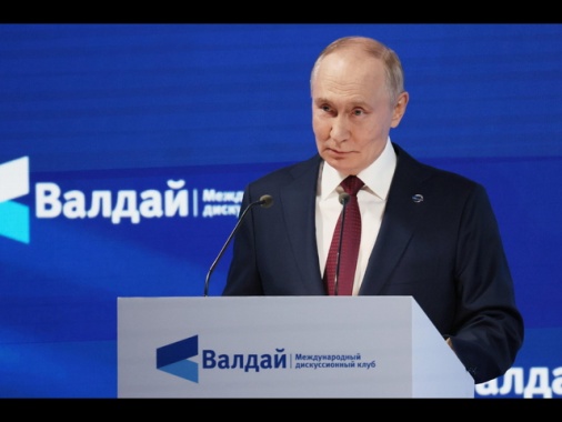 Putin, sequestro francese della petroliera è pirateria