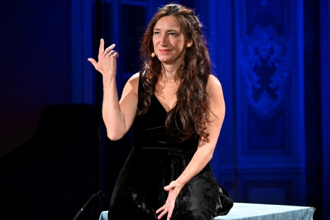 Scommegna a teatro, una carezza in un pugno