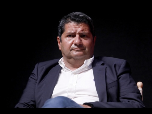 'Attorno a noi bombe ed esplosioni, ma stiamo bene'