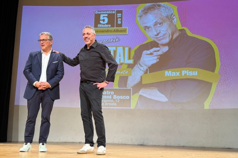 Busto Arsizio: risate e solidarietà con Max Pisu