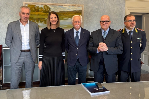 Sicurezza a Varese: ecco il negoziante sentinella