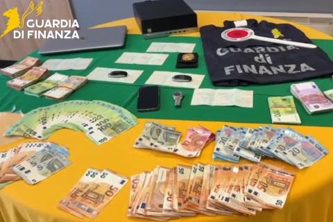 Usura nel Varesotto con interessi fino al 216%: arrestata una donna