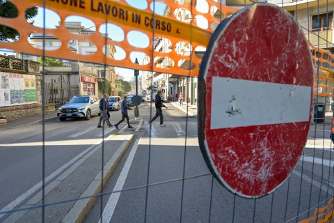 Varese, via Magenta: slitta la riapertura