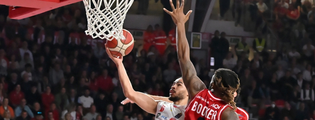 Ojm ko, l'Olimpia passeggia. Ma Masnago da record