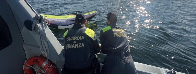 Surfista salvato sul lago Maggiore