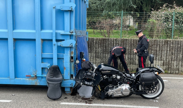 I carabinieri sul luogo dell’incidente (foto Domenico Ghiotto)