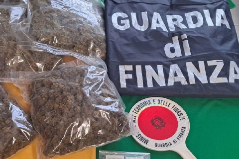 Droga in cantina, arrestato imprenditore del Luinese