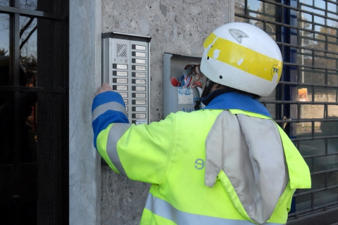 «Senza posta per 150 giorni»: il wi-fi “svanisce”, il telefono rischia di “saltare”